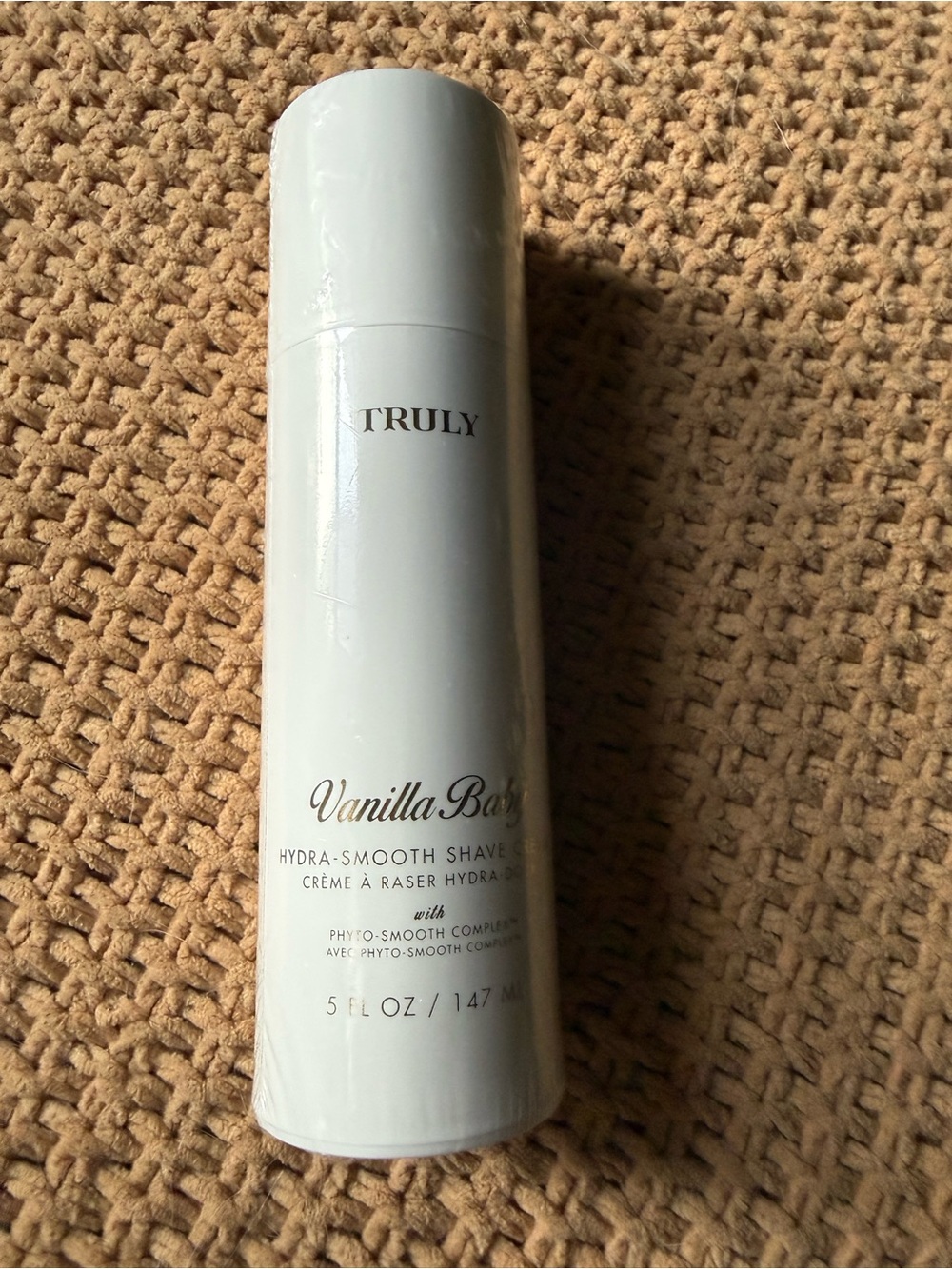 TRULY White Vanilla Body Hydra-Smooth Shave Bottle